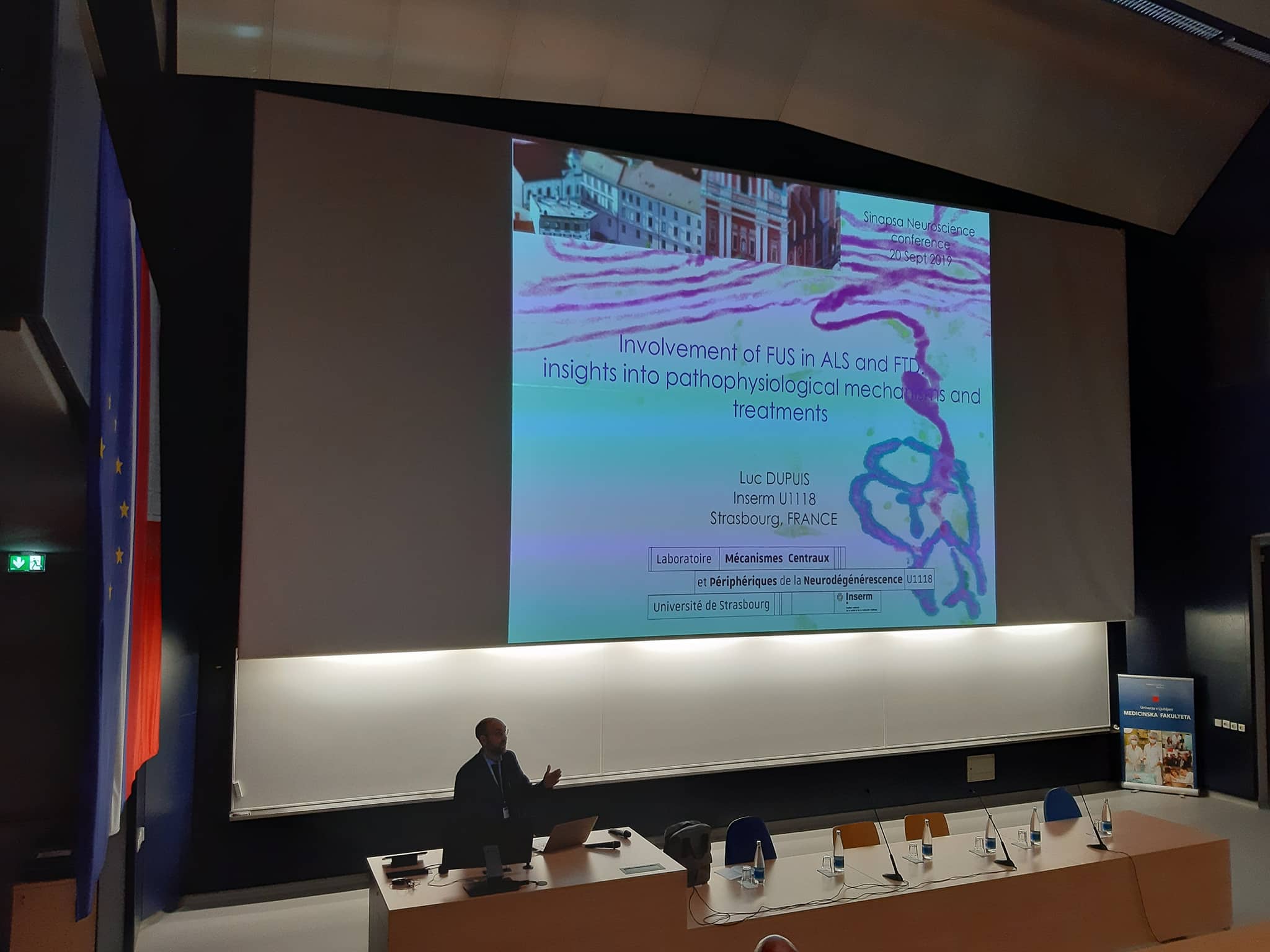  Slika 1: Konec septembra 2019 se je v Ljubljani odvijala 8. mednarodna konferenca Sinapsa Neuroscience Conference '19, kjer so nevroznanstveniki iz celega sveta predstavili nova dognanja s področja nevrodegenerativnih bolezni, razvoja diagnostike in novih terapij.